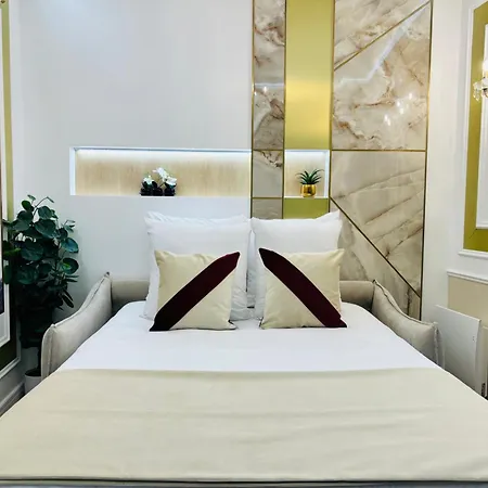 Merveil - Luxury - Marais - Charlot * Paris