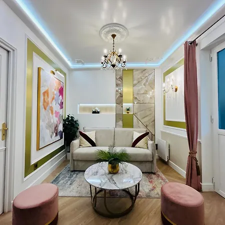 Merveil - Luxury - Marais - Charlot * Paris