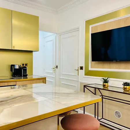 Merveil - Luxury - Marais - Charlot باريس
